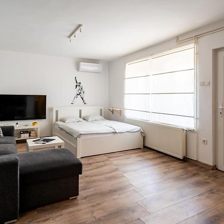 Studio Apartman Queen Bjelovar Exterior foto